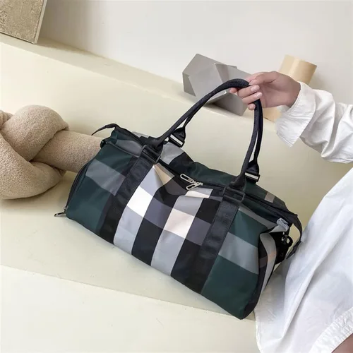 Miniatura 6 de GULRUH Bolsa de gimnasio, bolsas de gimnasio para mujeres y hombres con bolsillo para zapatos, de nailon, grande, a la moda, para viajes