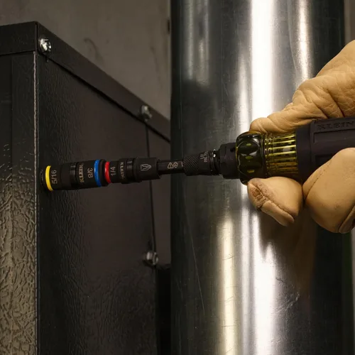 Miniatura 9 de Klein Tools 32517HD KNECT 17 en 1 destornillador híbrido con clasificación de impacto/destornillador de tuercas, magnético, enchufe abatible, 11