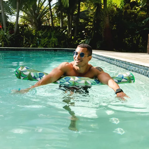 Miniatura 4 de Big Joe Noodle - Paquete de 2 flotadores para piscina, no necesita inflado, malla de doble cara verde palmera tropical, tela de drenaje rápido