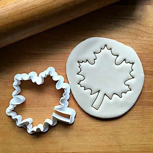 Miniatura 2 de Sweet Prints Inc Maple Leaf (outline) Cookie Cutter - Dishwasher Safe (XS - 2")
