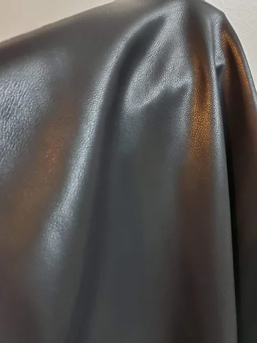 Miniatura 27 de NAT Leathers Café Nubuck Pulido Suave Piel Sintética Vegana de Poliuretano Aprobada por Peta 1 Yarda (91 cm de Largo x 137 cm de Ancho) Piel