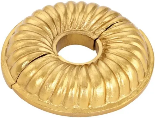 Miniatura 58 de Renovators Supply Manufacturing Placa de escudo de 3,13 pulgadas OD Escutcheon 1/2 en IPS Acabado de cobre antiguo Brida de radiador de aluminio