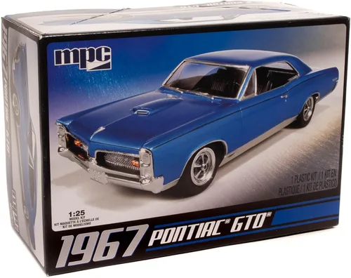 C.P.M. MPC: kit de modelo a escala 1:25 - 1967 Pontiac GTO - Azul, más de 85 piezas - Nivel de habilidad 2, kit de construcción de vehículos