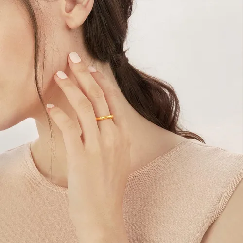 Miniatura 4 de CHOW SANG SANG Cultural Blessing 999 Anillo de bambú de oro macizo de 24 quilates para mujer 92241R