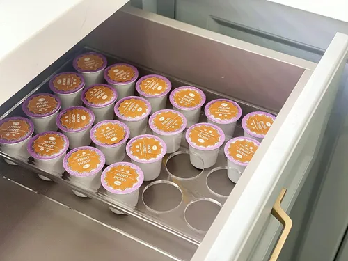 Miniatura 4 de IEEK Paquete de 2 soportes planos de 24 ranuras para cápsulas de café, organizador de cajones de taza K para oficina y cocina, bandeja organizadora
