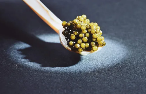 Miniatura 4 de $41.5 oz. Caviar, Kaluga Sturgeon Calidad Suprema 8 oz 8.01 oz