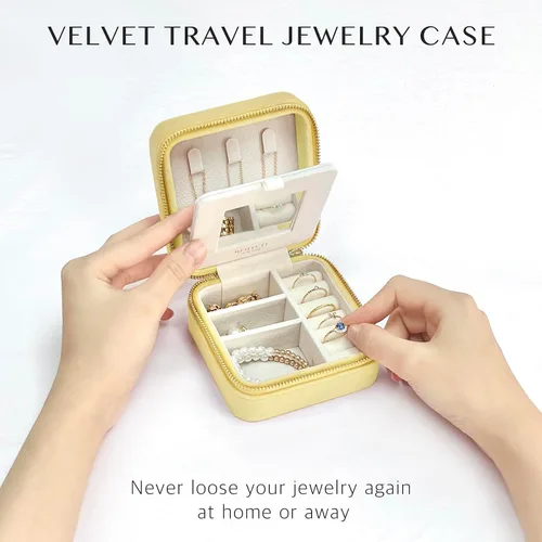 Miniatura 47 de BLUTETE Joyero de viaje organizador de terciopelo con anillos de espejo, aretes, collares, caja organizadora de almacenamiento (negro)