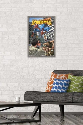 Miniatura 2 de Trends International Marvel Comics Spider-Man - Póster de pared definitivo, 14.725 x 22.375 pulgadas, versión enmarcada de madera de granero