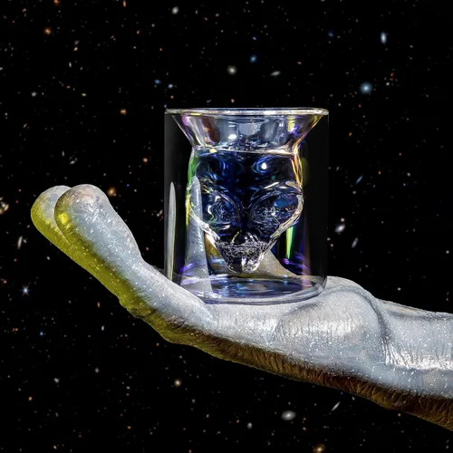 Miniatura 4 de Dragon Glassware Vasos de bebida Alien – Juego de 2 vasos de 7 onzas con diseño único de doble pared gris inspirado en alienígenas de Área 51