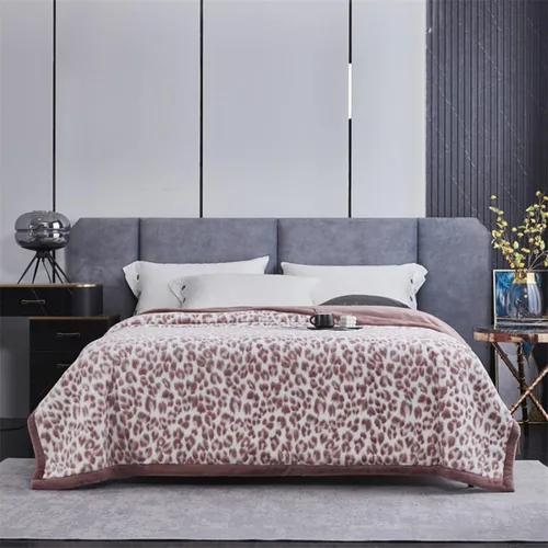 Miniatura 16 de LGYKUMEG Manta pesada de visón coreano, estilo coreano, 9 libras, tamaño Queen, 79 x 91 pulgadas, manta Raschel de felpa reversible suave y cálida