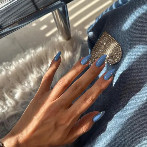 Miniatura 26 de Uñas postizas a presión azul real - Forma de almendra, longitud media, acrílicas neutrales reutilizables para mujeres y niñas - Uñas postizas