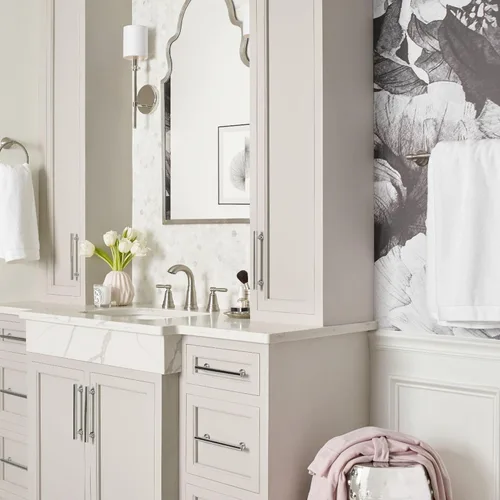 Miniatura 9 de Moen Halle – Grifo de baño tradicional extendido con resistencia a manchas, acabado de níquel, con montaje de desagüe para aplicaciones de 3