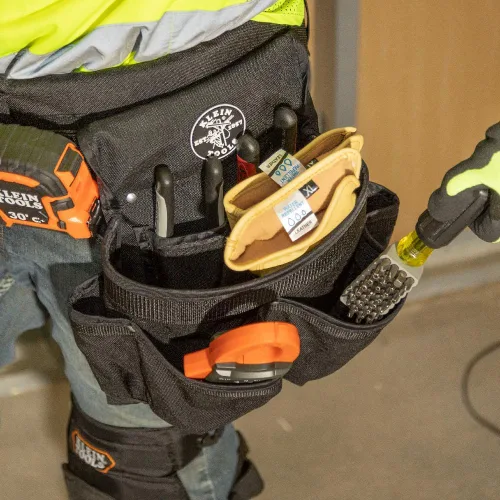 Miniatura 20 de Klein Tools Bolsa de herramientas 5719, PowerLine Series Utility Pouch se adapta a cinturones de herramientas de hasta 2.5 pulgadas, costuras