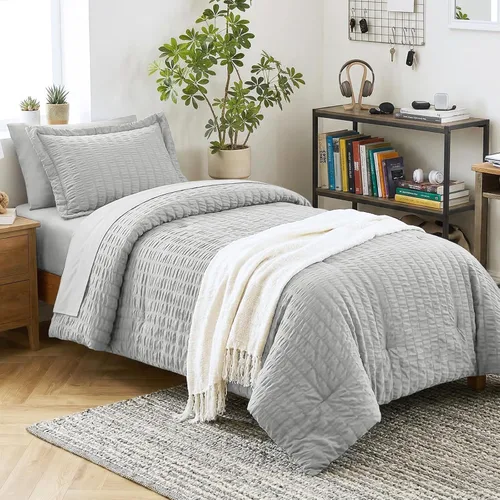 Miniatura 31 de CozyLux Juego de ropa de cama con edredón tamaño King Beige Seersucker de 7 piezas, juego de cama en una bolsa, con edredón, sábanas, fundas