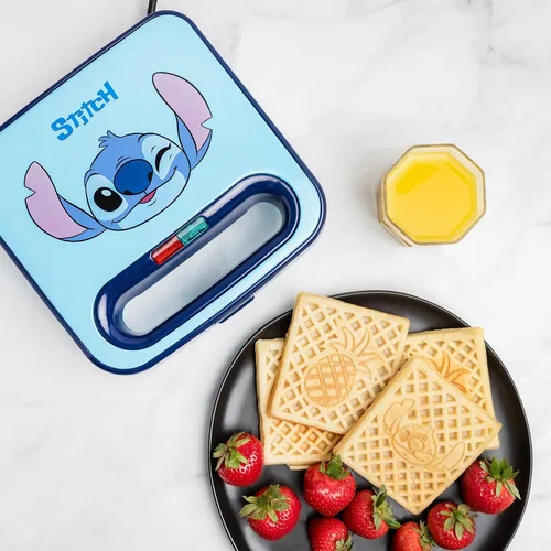 Uncanny Brands Disney Lilo y Stitch Máquina para Hacer Waffles - Haz Waffles de Lilo y Stitch - Electrodoméstico de Cocina