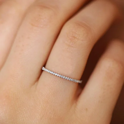 Miniatura 53 de Narica Anillo de 21 piedras chapadas en plata, apilables, corte redondo, zafiro azul, circonita cúbica, relleno de circonita cúbica, halo
