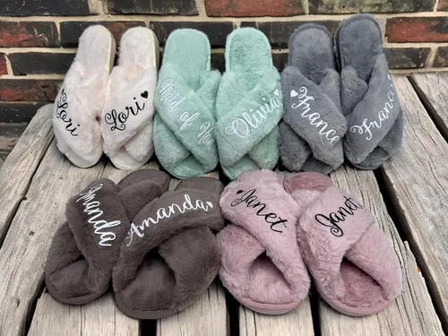 Miniatura 9 de Personalized Fluffy Slippers - Easter Gifts for Women - Bridal Party Gifts - Mothers Day Gift Box Ideas for Mom, Girlfriend - Bridesmaid Slippers