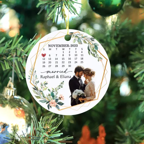 Miniatura 3 de Foto personalizada, adorno de matrimonio de nuestra primera Navidad 2023, regalo para novio, novia, señor y señora, foto y calendario, adorno