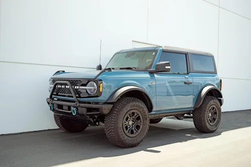 Miniatura 6 de DV8 Offroad Cubiertas de soldadura de pellizco para Ford Bronco 2021-2025 de 2 puertas Cubre la soldadura de pellizco antiestética Instalación