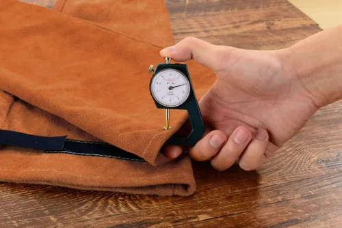 Miniatura 6 de Mangas de trabajo de soldadura de cuero para hombres y mujeres, protección de brazo resistente al calor y al fuego con costuras de Kevlar y forro