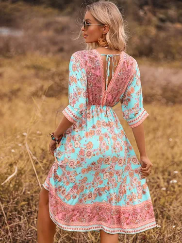 Miniatura 2 de OYOANGLE Vestido midi acampanado de media manga con cuello en V y estampado floral bohemio para mujer