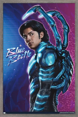 Trends International DC Comics Movie Blue Beetle - Póster de pared de Jaime Reyes, 34 pulgadas de largo x 22.4 pulgadas, versión enmarcada en madera