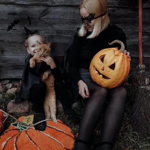 Miniatura 9 de YRXRUS Tapetes de baño con diseño de calabaza de Halloween, con forma de calabaza, lavable a máquina, alfombra naranja para sala de estar