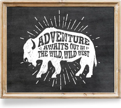 Adventure Awaits Out In The Wild, Wild West - Sin marco - 8 x 10 pulgadas | Impresión artística de búfalo | Cita inspiradora | Arte de pared