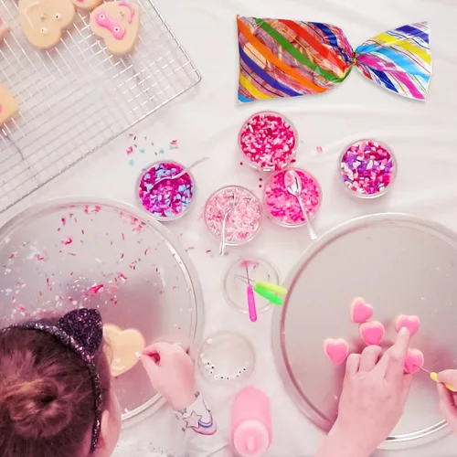 Miniatura 7 de Aneco Paquete de 100 bolsas de celofán arcoíris de 10.6 x 5.1 pulgadas, bolsas de plástico para dulces, bolsas de regalo, bolsas de regalo con lazos
