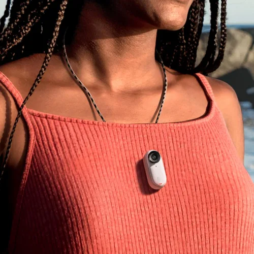 Miniatura 6 de Insta360 GO 3 128GB - Cámara de acción pequeña y ligera, portátil y versátil, POV manos libres, montaje en cualquier lugar, estabilización, cápsula