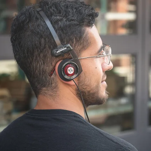 Miniatura 7 de Koss Porta Pro Utility - Auriculares en la oreja, sistema de cable intercambiable desmontable, diseño plegable, gris sigilo