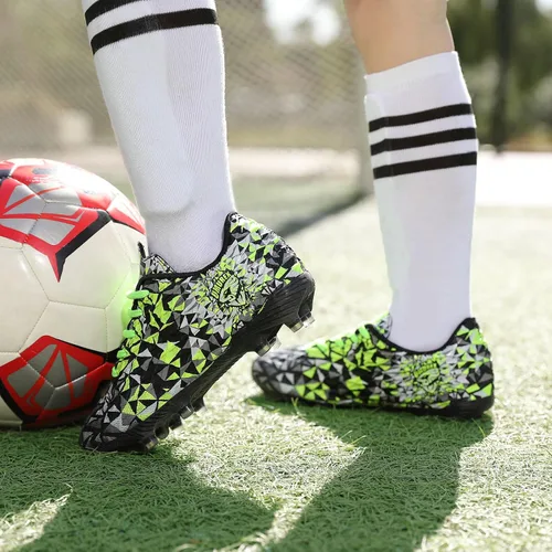 Miniatura 4 de UMUERX Kids Soccer Cleats Girls Boys Outdoor Indoor Football Shoes Trainning Shoes Lace up Firm Ground Athletic Turf Shoes Green