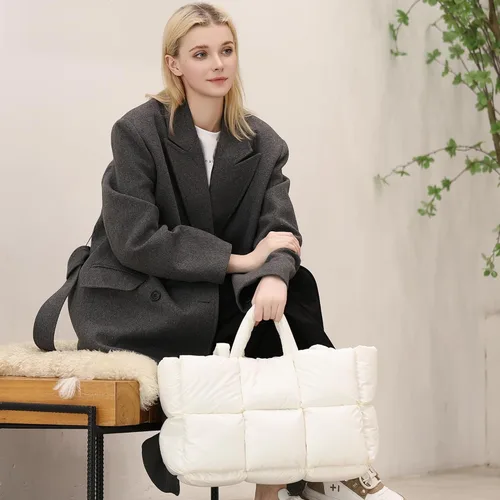 Miniatura 3 de Herald Bolso de mano acolchado grande para mujer, bolso de hombro acolchado de algodón ligero para el invierno