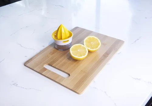 Miniatura 6 de Joie Kitchen Gadgets Joie Squeeze and Pour Juicer Escariador, 10 cucharaditas, amarillo