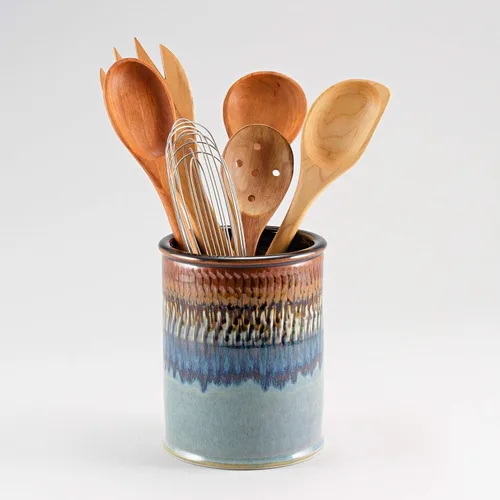 Miniatura 4 de Georgetown Pottery Soporte para utensilios de cocina hecho a mano, Hamada y azul, fabricado en EE. UU., organizador de utensilios de cerámica