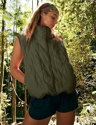Miniatura 3 de COZYPOIN Chaleco acolchado ligero para mujer, sin mangas, cuello alto, con botones, acolchado con bolsillos
