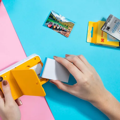 Miniatura 7 de KODAK Step Touch - Cámara digital de 13MP y impresora instantánea con pantalla táctil LCD de 3.5 pulgadas (8.89 cm) (color blanco), paquete Go