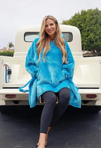 Miniatura 4 de Tirrinia Manta con capucha de gran tamaño, sudadera con manga de murciélago, acogedora manta Sherpa enorme regalo para mujeres adultas