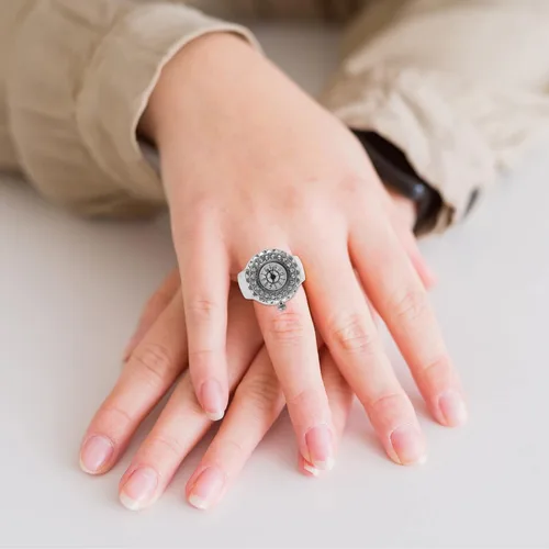 Miniatura 8 de Hemobllo Trend Fashion - Reloj de anillo para mujer, decoración de dedo de diamante, anillo