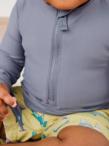 Miniatura 4 de Simple Joys by Carter's - Traje de baño para niños pequeños y bebés, juego con camiseta de protección y pantalones cortos
