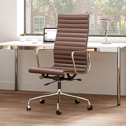 Miniatura 12 de Silla de oficina acanalada con cuero de grano superior, silla de escritorio ergonómica con respaldo alto con brazos y marco de aluminio, ruedas