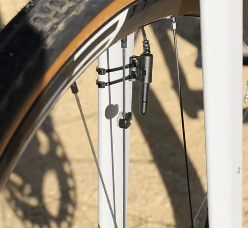 Miniatura 10 de CATEYE Computadora de bicicleta con cable - Velocímetro y odómetro de nivel básico, perfecto para ciclistas principiantes, arranque y parada