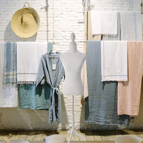 Miniatura 6 de Maniquí femenino con torso de vestido con soporte de trípode de madera, altura ajustable de 55 a 67 pulgadas, cuerpo de maniquí para costura