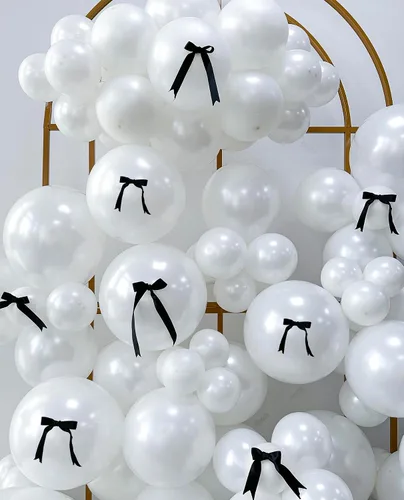 Miniatura 9 de Kit de arco de globos de 185 piezas negros y de arena de perlas doble relleno con lazos y perlas de imitación, globos negros y blancos