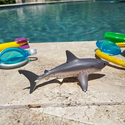 Miniatura 2 de Safari Ltd. Figura de tiburón salmón – Pintada a mano, realista modelo de 5.5 pulgadas – Divertido juguete educativo del océano para niños, niñas