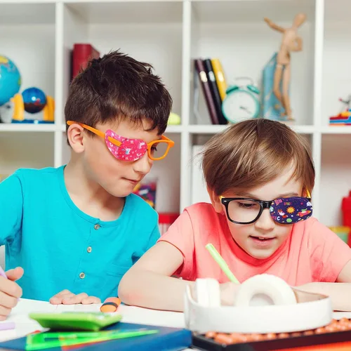 Miniatura 4 de Weewooday 20 parches para ojos para niños y niñas, parches de ojos surtidos de dibujos animados reutilizables con patrones de flores de arcoíris