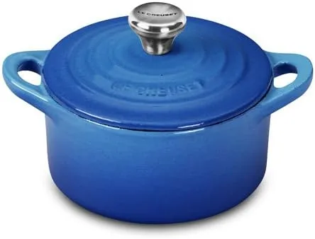 Miniatura 7 de Le Creuset Mini cocotte de hierro fundido esmaltado con tapa, 1/3 cuartos de galón., Cerise