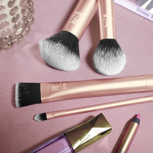 Miniatura 3 de Real Techniques Kit de brochas de maquillaje con base impecable 2.0, juego de brochas faciales para productos líquidos, crema y polvo, bronceador