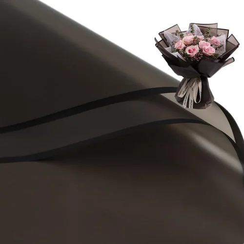 Corkwaw 20 piezas de papel de regalo de borde negro para ramo del día de San Valentín, papel de embalaje de regalo floral impermeable de 23 x 23