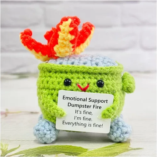 Miniatura 14 de RovyFota Contenedor de basura de ganchillo de apoyo emocional con tarjeta positiva, bonita decoración de habitación, juguetes de punto, divertidos